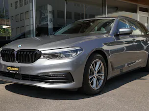 BMW 520d xDrive Touring Sport Line Steptronic