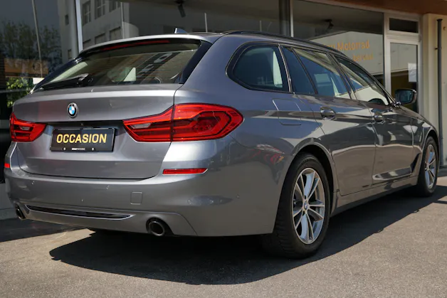 BMW 520d xDrive Touring Sport Line Steptronic