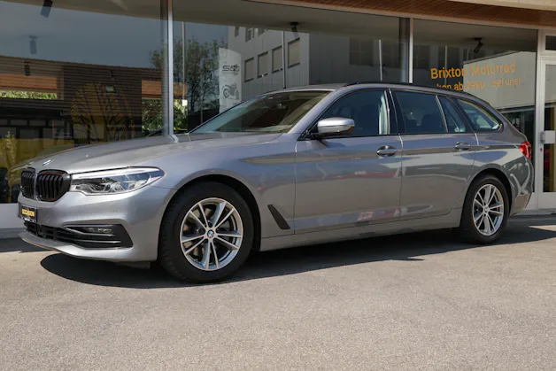 BMW 520d xDrive Touring Sport Line Steptronic