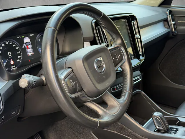 Volvo XC40 D4 AWD Momentum Geartronic