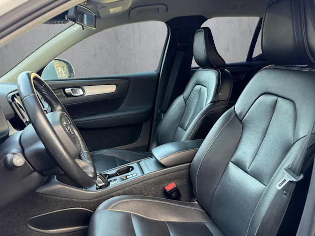 Volvo XC40 D4 AWD Momentum Geartronic