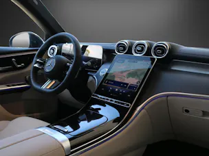 Mercedes-Benz GLC 400 e 4MATIC with EQ-Star Hybrid