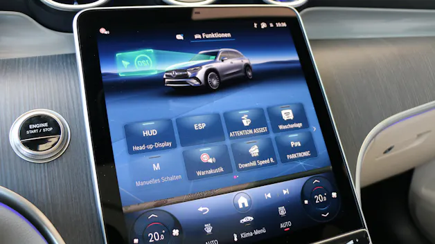 Mercedes-Benz GLC 400 e 4MATIC with EQ-Star Hybrid