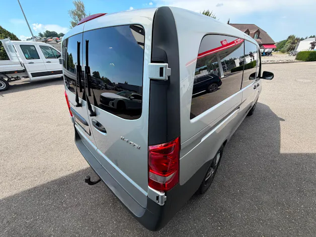 Mercedes-Benz VITO Tourer