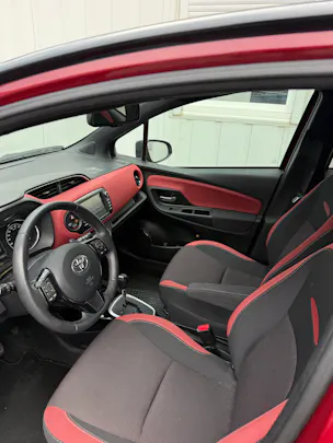 Toyota Yaris 1.5 Style EDITION *1. HAND * CH-FZ* DAB*KAMERA*FRISCH AB MFK*