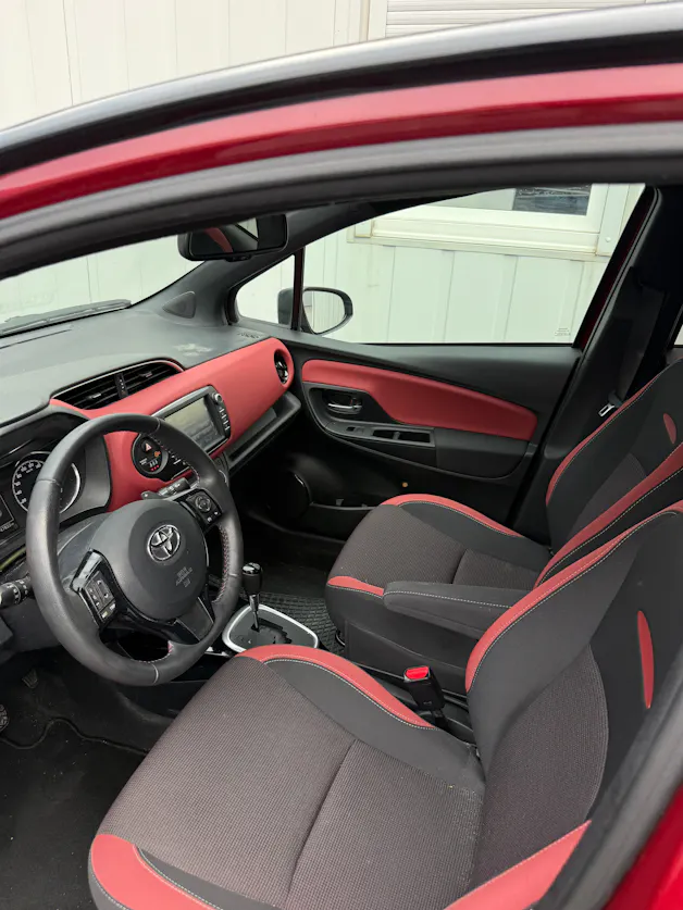 Toyota Yaris 1.5 Style EDITION *1. HAND * CH-FZ* DAB*KAMERA*