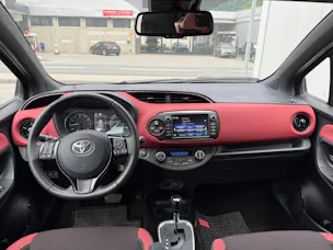 Toyota Yaris 1.5 Style EDITION *1. HAND * CH-FZ* DAB*KAMERA*FRISCH AB MFK*