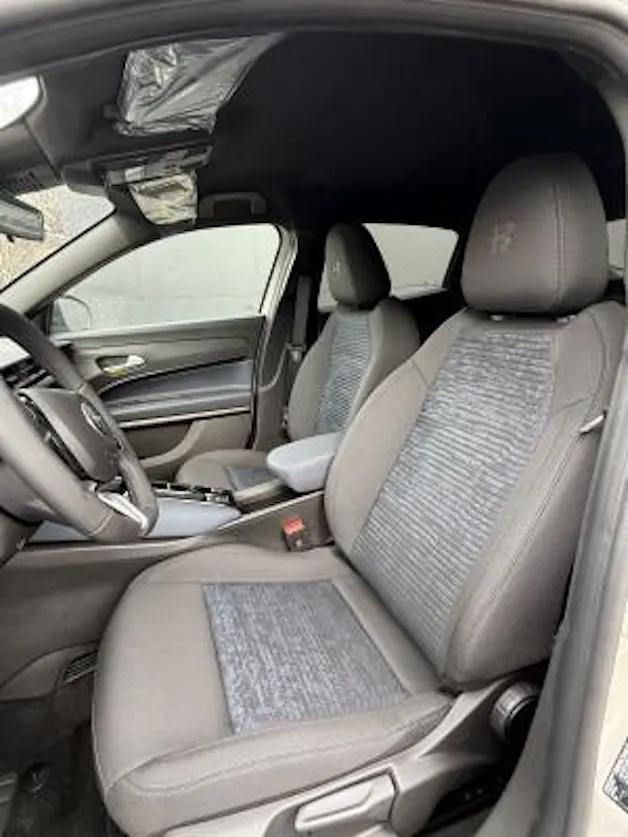 Alfa Romeo Junior 1.2 Hybrid Q4