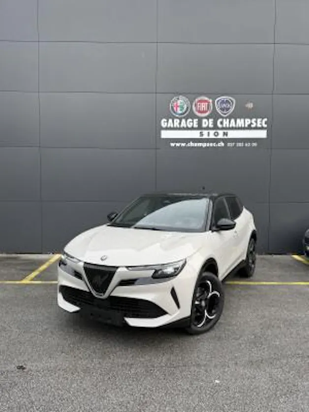 Alfa Romeo Junior 1.2 Hybrid Q4