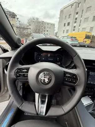 Alfa Romeo Junior 1.2 Hybrid Q4