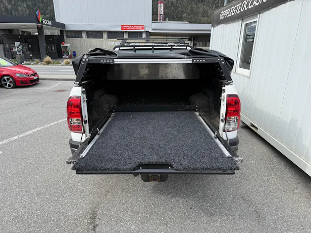 Toyota Hilux 2.4D-4D Comfort Double Cab 4x4 *WERKSGARANTIE * TEMPOMAT* KLIMA*