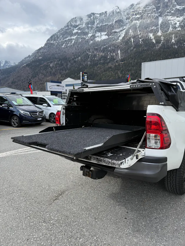 Toyota Hilux 2.4D-4D Comfort Double Cab 4x4 *WERKSGARANTIE * TEMPOMAT* KLIMA*