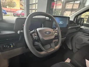 Ford Transit Custom Van PHEV 320 L2H1 Trend Automat