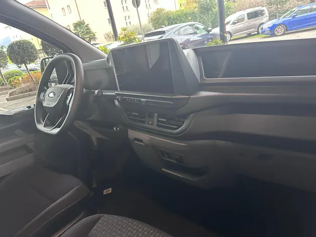 Ford Transit Custom Van PHEV 320 L2H1 Trend Automat