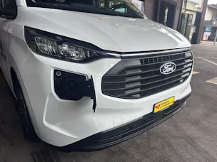 Ford Transit Custom Van PHEV 320 L2H1 Trend Automat