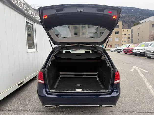 Mercedes-Benz E 250 BlueTEC Avantgarde 4Matic 7G-Tronic