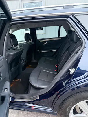 Mercedes-Benz E 250 BlueTEC Avantgarde 4Matic 7G-Tronic