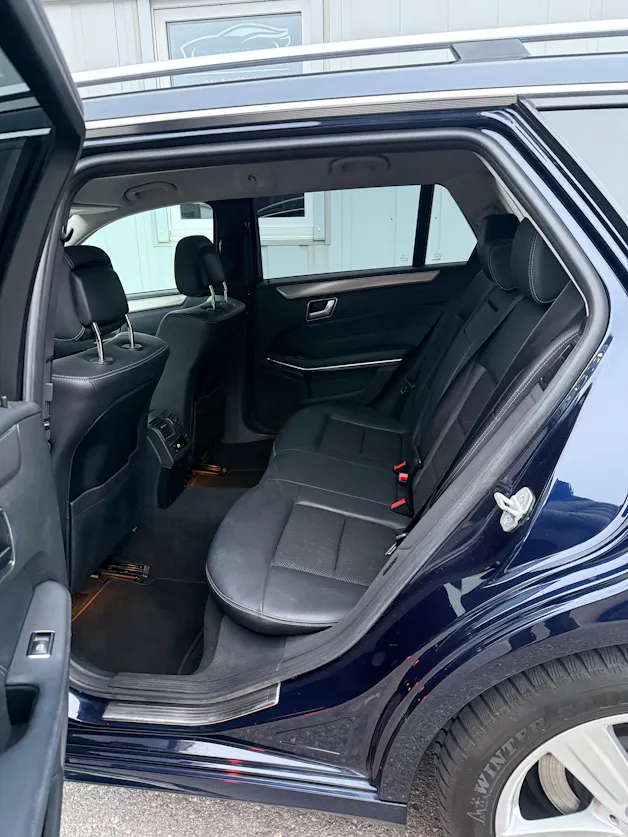 Mercedes-Benz E 250 BlueTEC Avantgarde 4Matic 7G-Tronic
