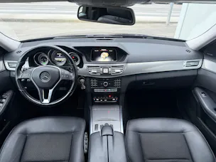 Mercedes-Benz E 250 BlueTEC Avantgarde 4Matic 7G-Tronic