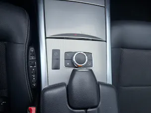 Mercedes-Benz E 250 BlueTEC Avantgarde 4Matic 7G-Tronic