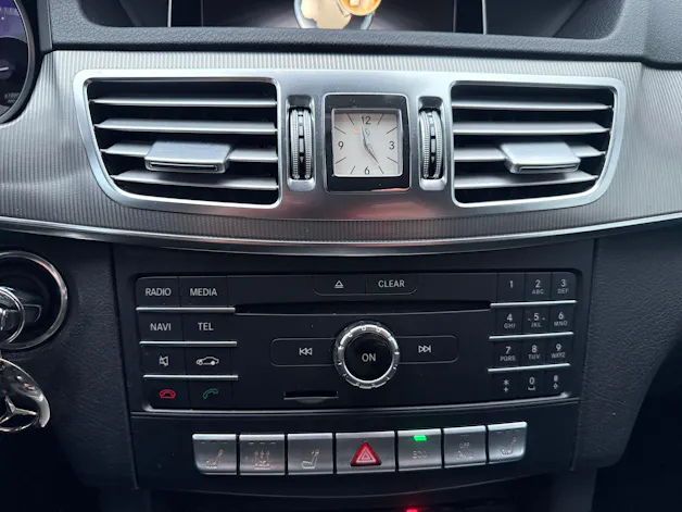 Mercedes-Benz E 250 BlueTEC Avantgarde 4Matic 7G-Tronic