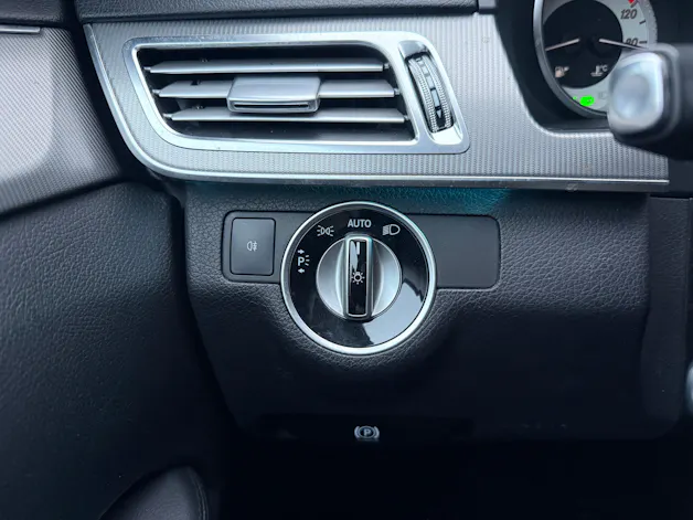 Mercedes-Benz E 250 BlueTEC Avantgarde 4Matic 7G-Tronic