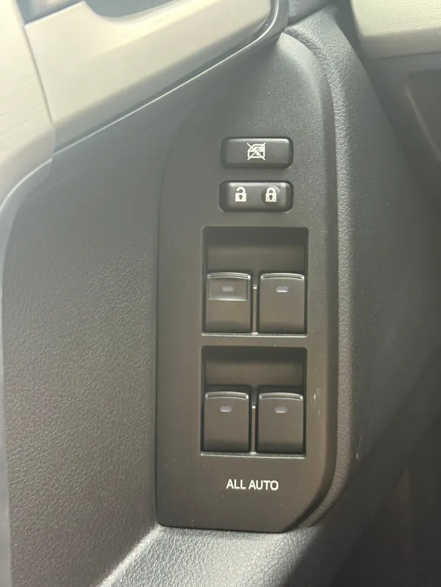 Toyota Land Cruiser 2.8TD Premium Automatic *CH-FZ* STANDHEIZUNG * LEDER * 201 PS 500 NM*
