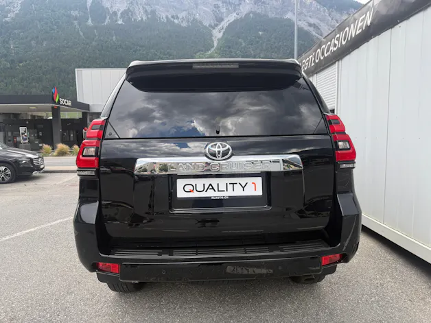 Toyota Land Cruiser 2.8TD Premium Automatic *CH-FZ* STANDHEIZUNG * LEDER * 201 PS 500 NM*