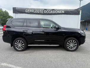 Toyota Land Cruiser 2.8TD Premium Automatic *CH-FZ* STANDHEIZUNG * LEDER * 201 PS 500 NM*