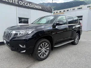 Toyota Land Cruiser 2.8TD Premium Automatic *CH-FZ* STANDHEIZUNG * LEDER * 201 PS 500 NM*