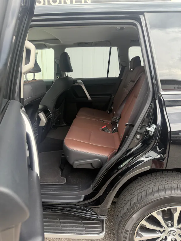Toyota Land Cruiser 2.8TD Premium Automatic *CH-FZ* STANDHEIZUNG * LEDER * 201 PS 500 NM*