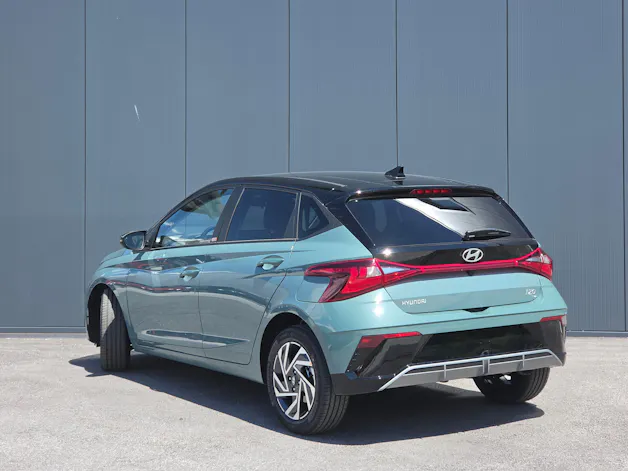 Hyundai i20 1.0 T-GDi Amplia DCT
