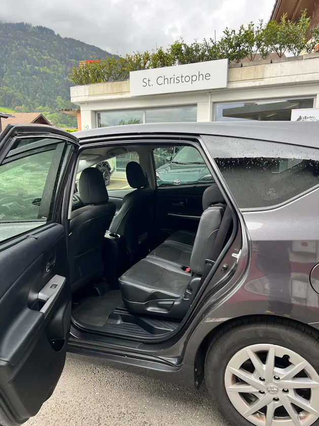 Toyota Prius+ 1.8 VVT-i HSD Style