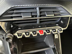 Peugeot 208 1.2 MHEV 110 Style