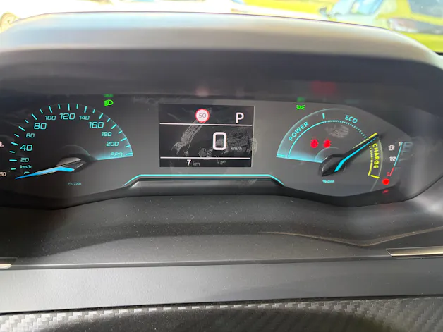 Peugeot 208 1.2 MHEV 110 Style