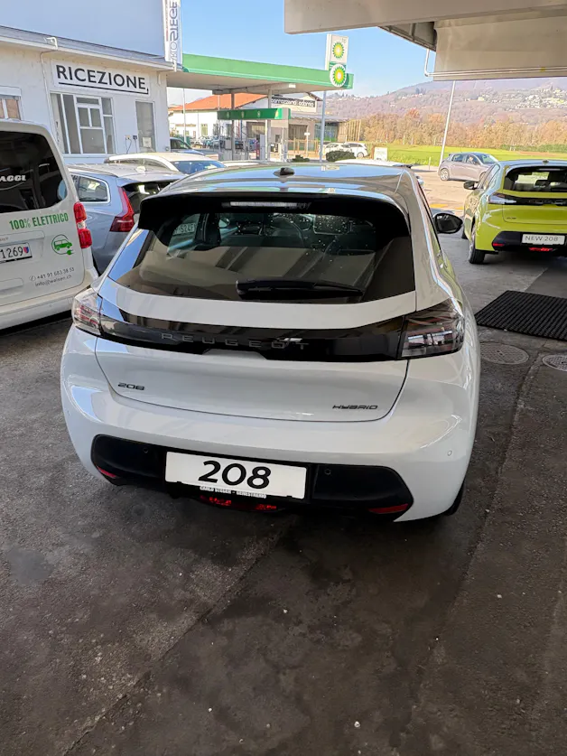 Peugeot 208 1.2 MHEV 110 Style
