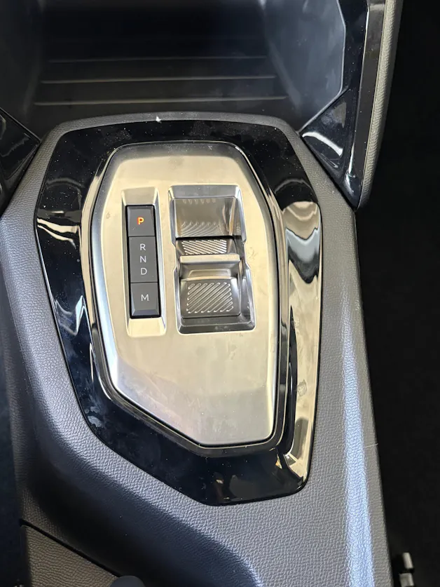 Peugeot 208 1.2 MHEV 110 Style