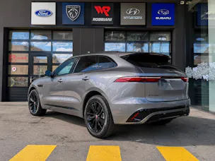 Jaguar F-Pace 2.0 D200 R-Dynamic MHEV SE AWD