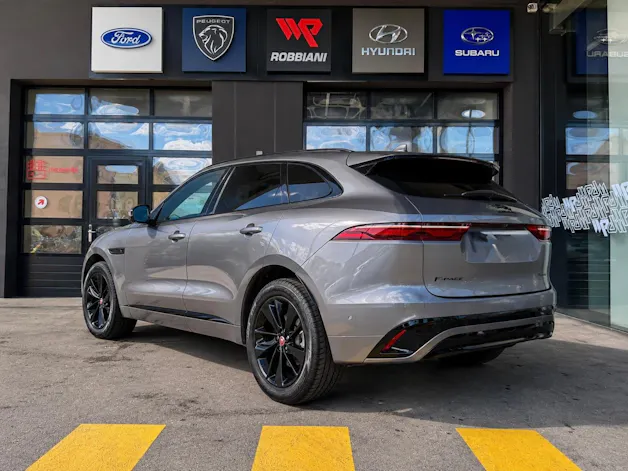 Jaguar F-Pace 2.0 D200 R-Dynamic MHEV SE AWD