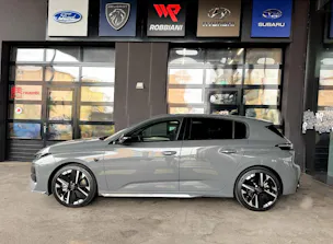 PEUGEOT 308 1.6 PHEV 195 GT