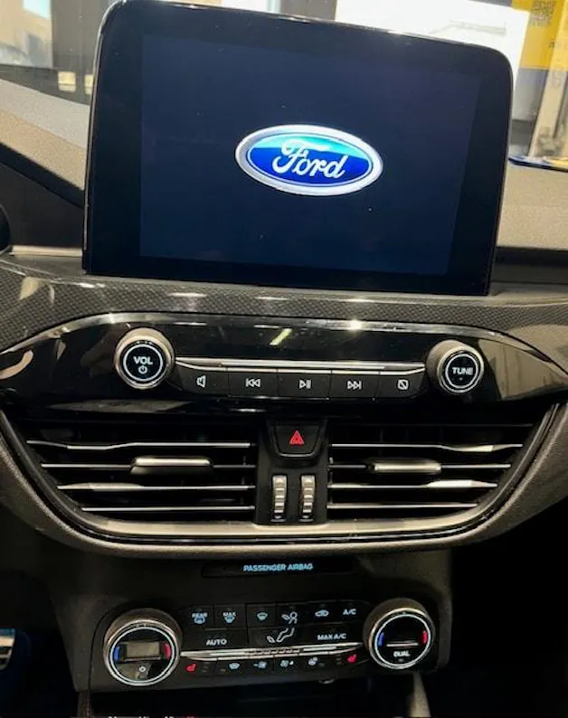 Ford Kuga 2.0 EcoBlue Hybrid ST-Line 2WD