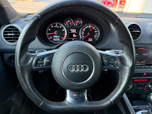Audi RS3 Sportback 2.5 TFSI quattro S-tronic *FRISCH MFK* LEDER* 19"ALU*INOX ENDSCHALLDÄMPFER*