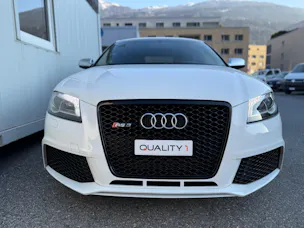 Audi RS3 Sportback 2.5 TFSI quattro S-tronic *FRISCH MFK* LEDER* 19"ALU*INOX ENDSCHALLDÄMPFER*