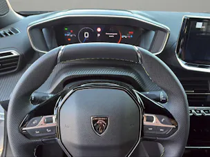 Peugeot 2008 1.2 145 MHEV GT
