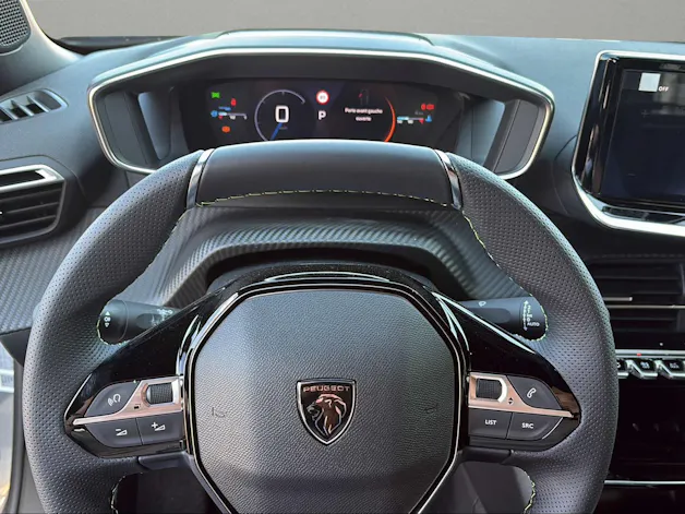 Peugeot 2008 1.2 145 MHEV GT