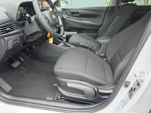 Hyundai i20 1.0 T-GDi Amplia DCT