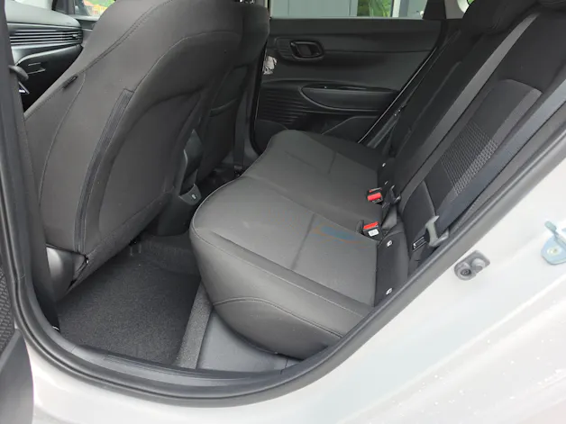 Hyundai i20 1.0 T-GDi Amplia DCT