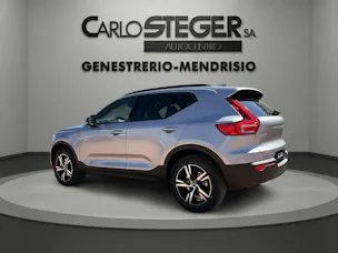 Volvo XC40 B3 Benzin Mild Hybrid Plus Dark DCT