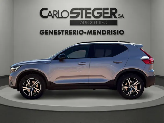 Volvo XC40 B3 Benzin Mild Hybrid Plus Dark DCT