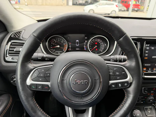 Jeep Compass 1.4 Turbo Limited AWD 9ATX *1.HAND*TOPAUSSTATTUNG*FRISCH AB MFK*